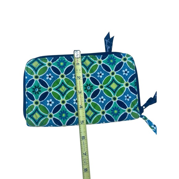 Vera Bradley Daisy Daisy Print Wristlet Wallet 8x5 With Retractable Wrist Strap - Picture 9 of 9